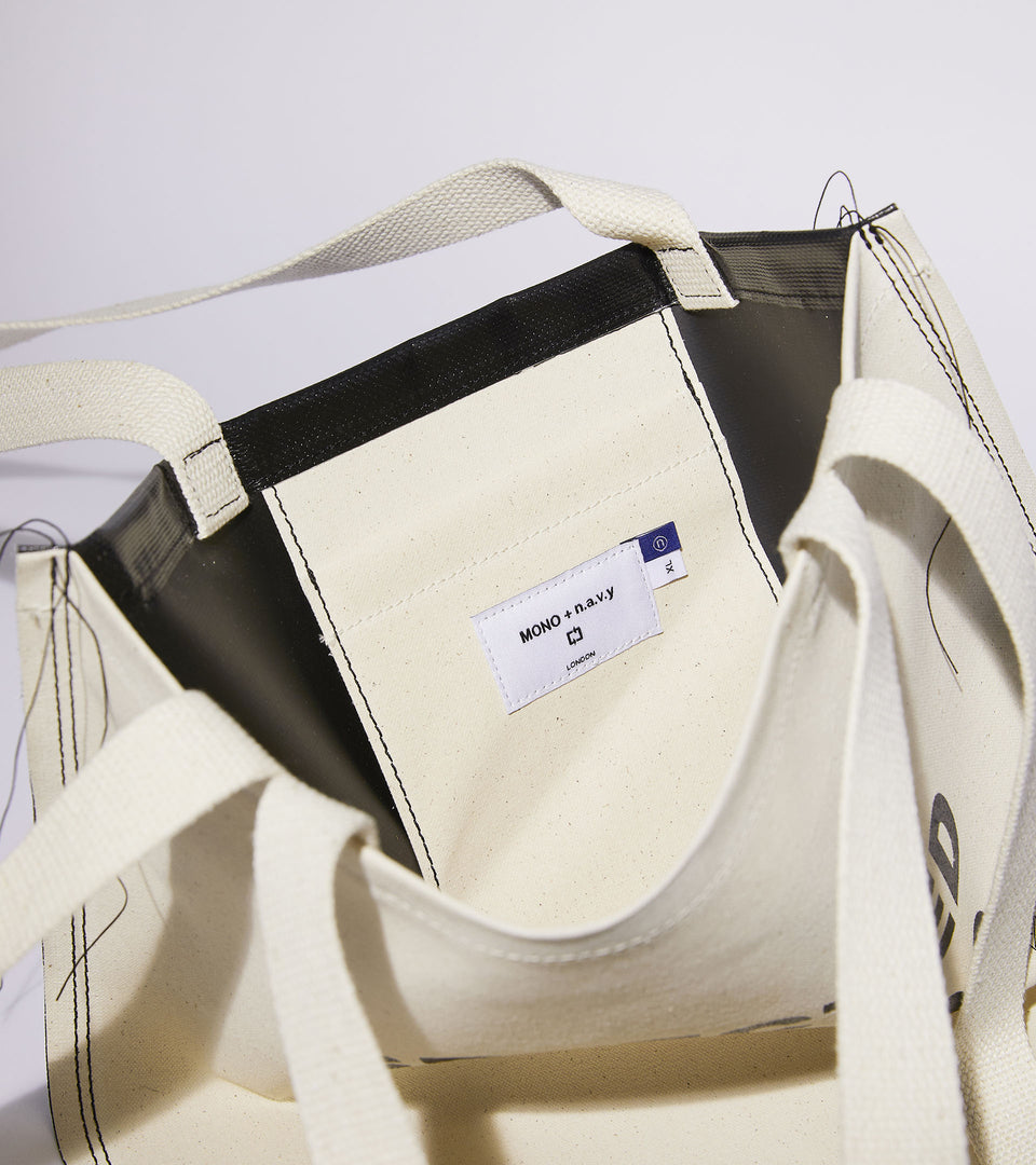 Mono navy flower tote